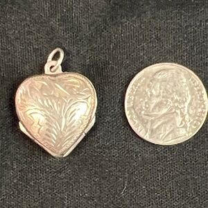 Vintage Sterling Silver 925 Diamond Etched 4 Panel Photo Heart Locket Pendant